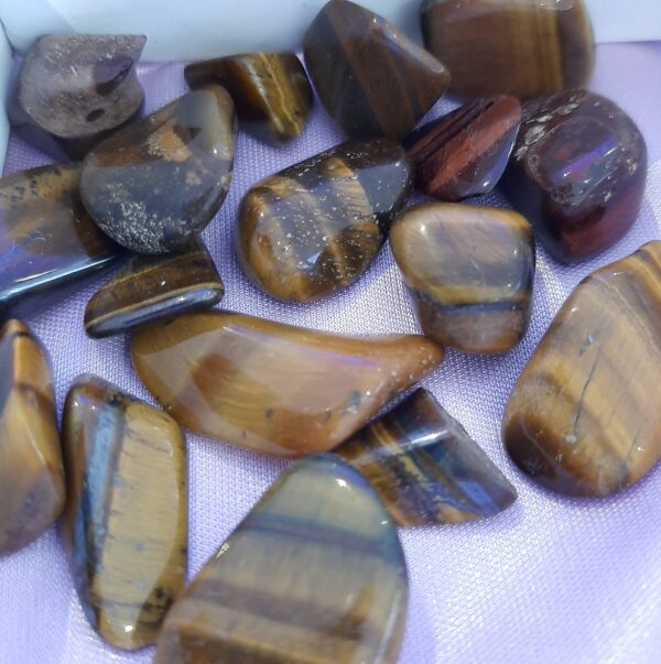 Mάτι της Tίγρης βότσαλο