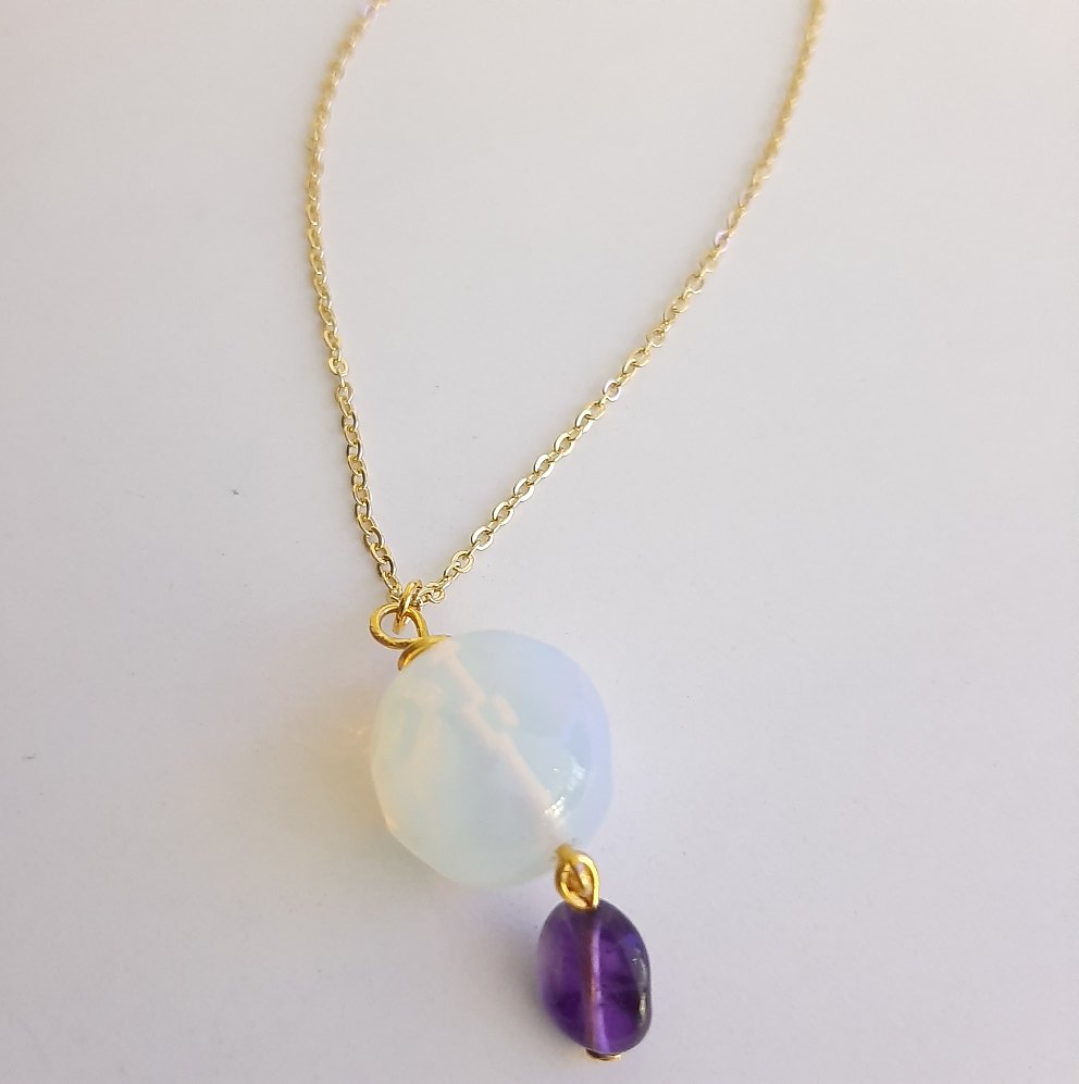 Κοσμημα με φεγγαροπετρα με αμεθυστο