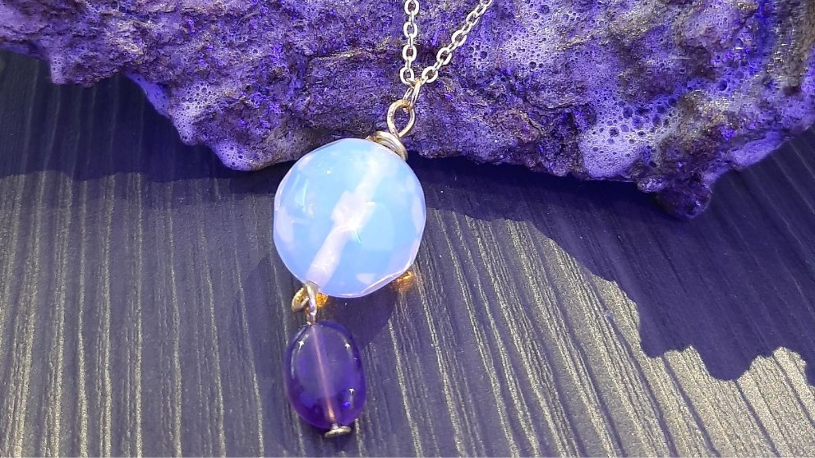 Χειροποίητα κοσμήματα με φεγγαρόπετρα