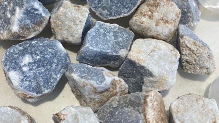 Αγγελίτης για τη συνδεση με τον αρχάγγελο Μιχαήλ